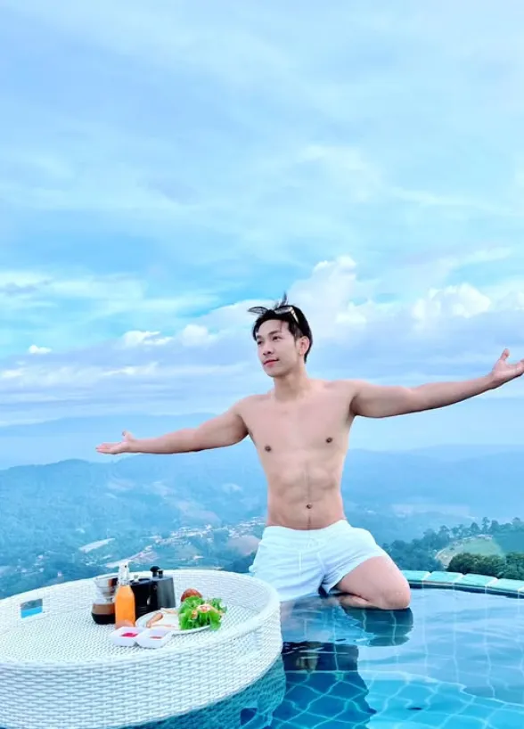 Gof Wisarut วาร์ป